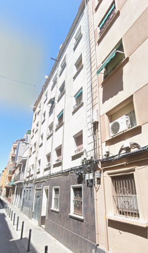 Encantador departamento amplio y luminoso con ascensor en Hospitalet de Llobregat